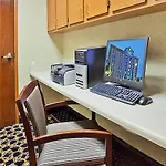 Holiday Inn Express & Suites Atlanta Perimeter Mall Hotel By Ihg 